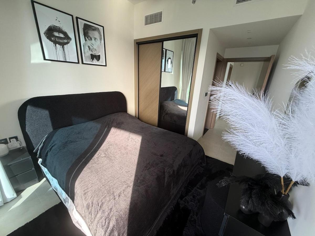 Elegant & Luxury 2Br Apartment Burj And Canal View Sabkhah Ngoại thất bức ảnh